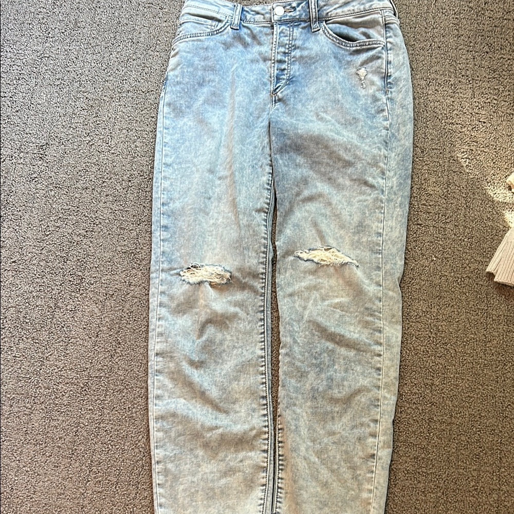 Light Blue Distressed Women's Jeans